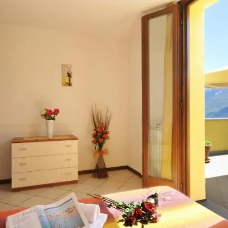 Apartment Germasino Sleeps 8 Pool *